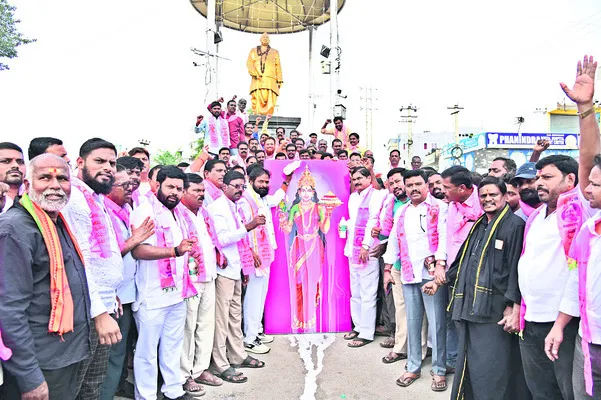 పేర్లు, విగ్రహాలు మారిస్తే తలరాత మారదు