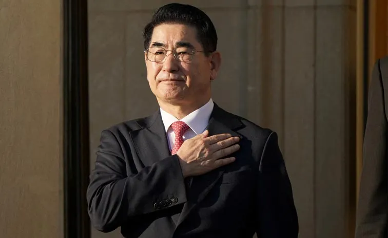 South Korea Latest News: Ex minister attempts suicide using underwear