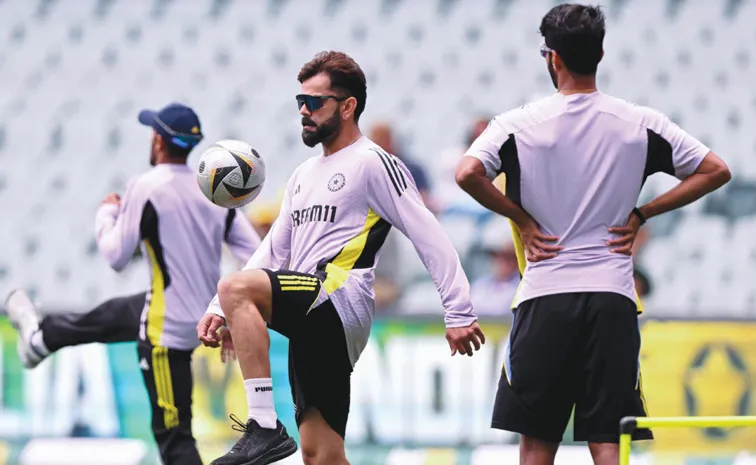 Ind vs Aus: Kohli Fires up Team India with pep talk in Brisbane training Session