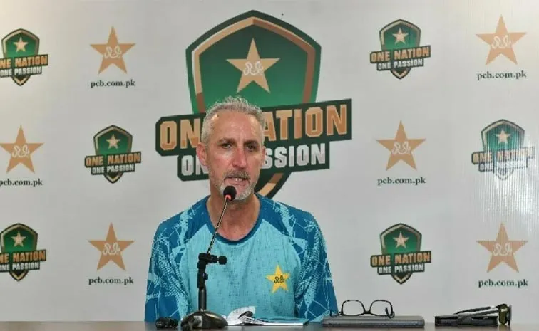Gillespie Refuses To Join With Pakistan Squad For South Africa Tests