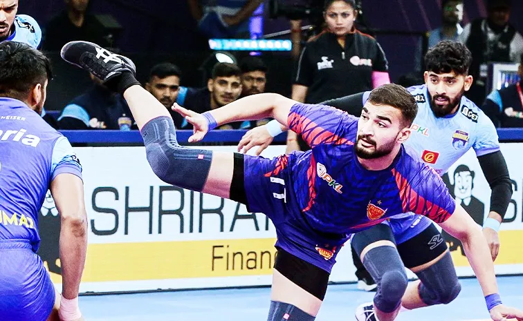 PKL 11 Delhi Dabang Beat Bengal Warriors Enters Play Offs