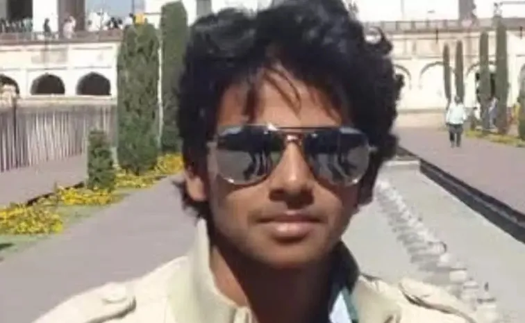 A Man from Visakha's Gajuwaka passed away with heart attack in Canada says reports