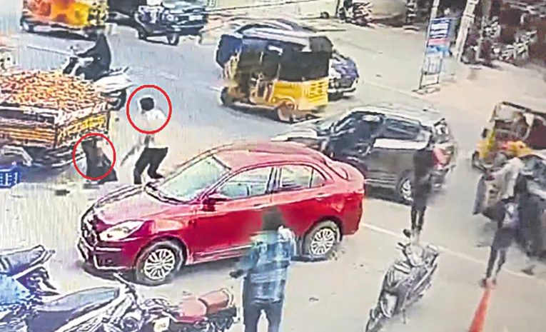 A man murdered On Road Side Nagole 
