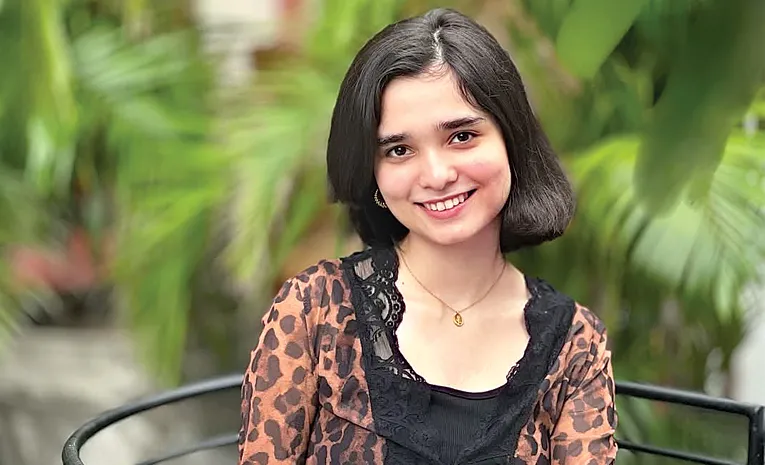 The Sound Blaze on Bollywood: Social Media Influencer Meethika Dwivedi