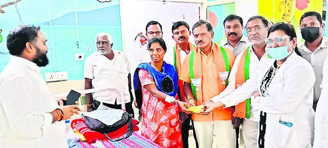 వాజ్పేయి సేవలు మరువలేనివి..