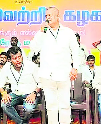 భుస్సీ ఆనంద్