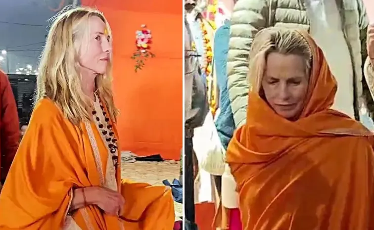Steve Jobs Wife Falls At Maha Kumbh 2025