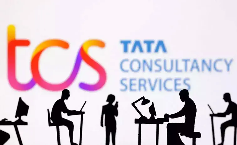 TCS to Hire 40000 Freshers From Campuses in 2025