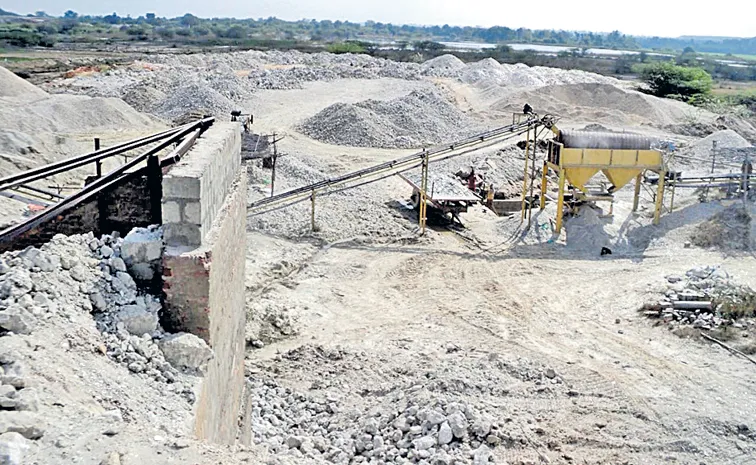 Permissions for Mica Quartz Lease Becoming controversial