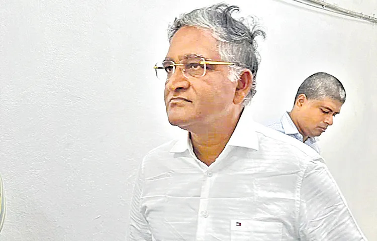 Ramesh to be cross examined before Justice Ghosh Commission