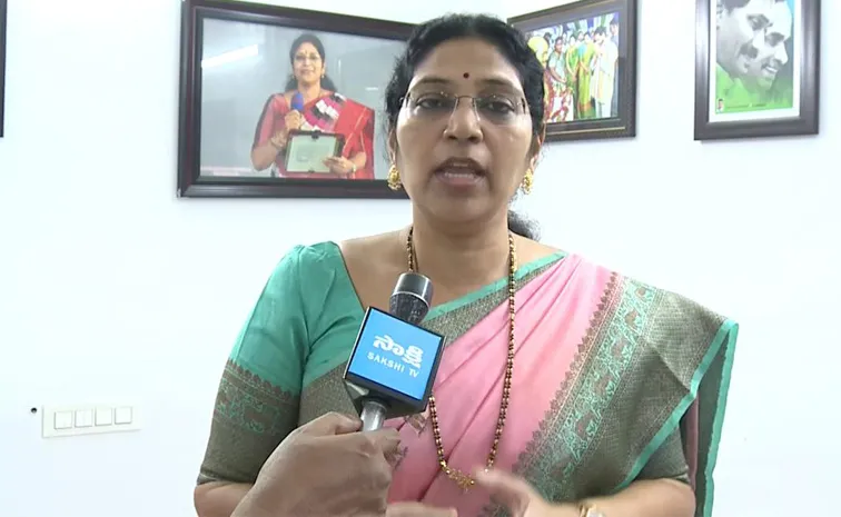 YSRCP MLC Varudhu Kalyani Serious Comments On Chandrababu