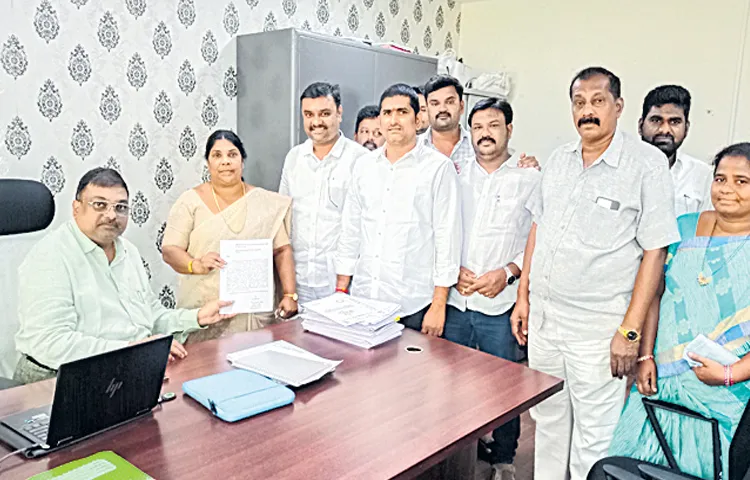 Narsipatnam Municipal Chairperson Subbalakshmi files complaint with DRO
