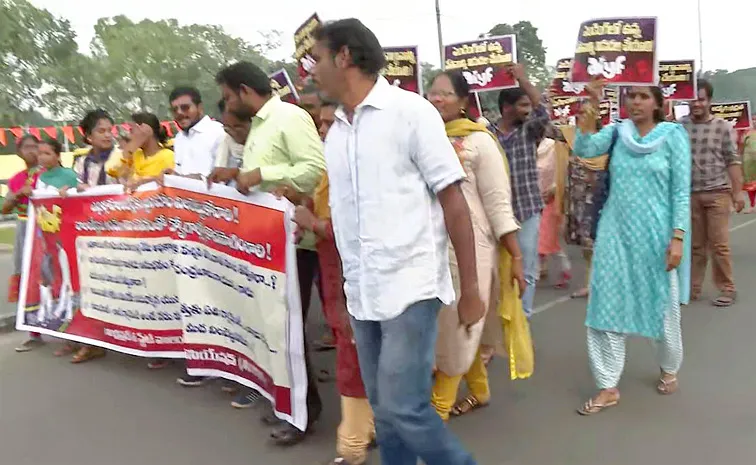 Volunteers Different Protets Against CBN Govt