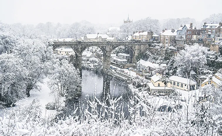Heavy snow brings widespread disruption across the UK and Germany