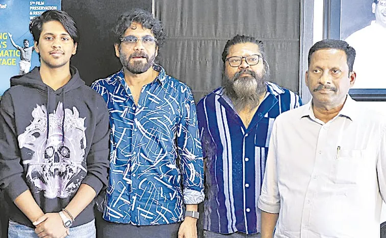 Nagarjuna Purchases Thala Ticket On BookMyShow