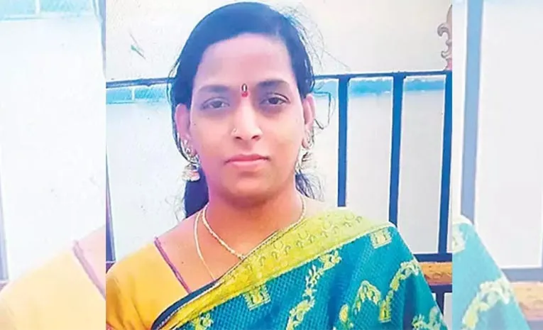 Lalitha funeral After Nine Days