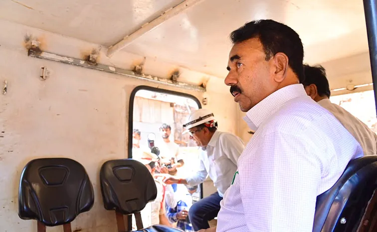 Minister Jupally Krishna Rao In The Slbc Tunnel