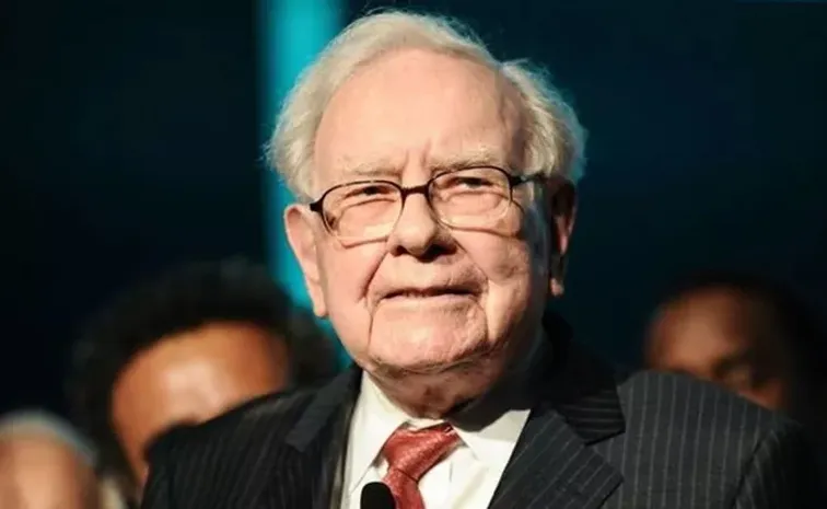 Warren Buffett Breaks Silence on Berkshire Hathaway Massive 321 Billion USD Where to Invest