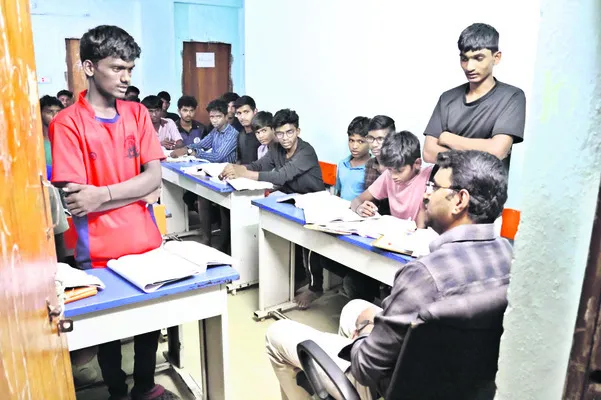 భోజనం నాణ్యతగా లేకుంటే చర్యలు