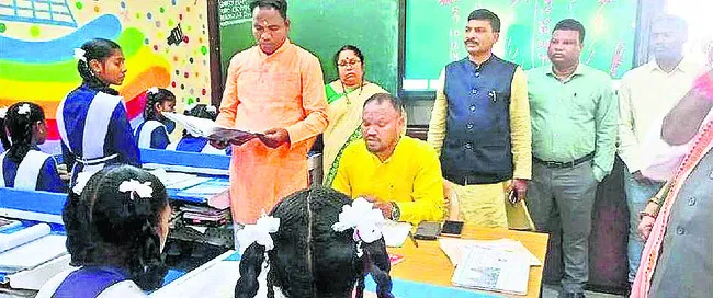 బొయిపరిగుడలో ఎస్సీ, ఎస్టీ స్టీరింగ్ కమిటీ పర్యటన