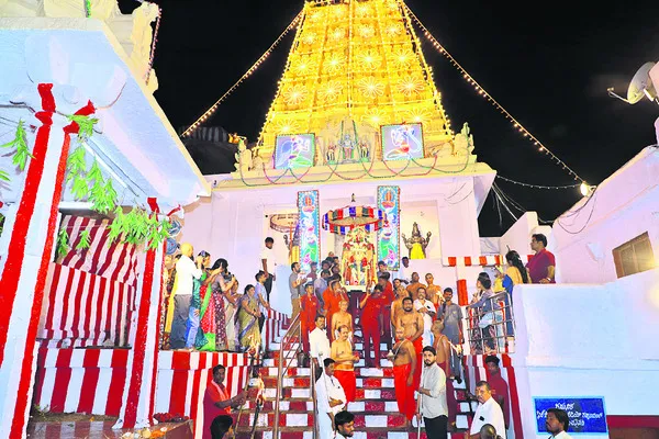 గజవాహనంపైఊరేగిన వేంకటేశ్వరస్వామి