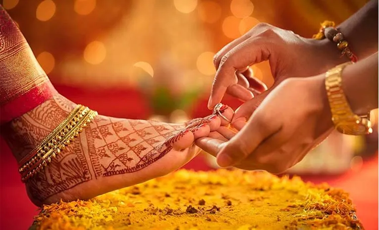 New Bride jump to boyfriend