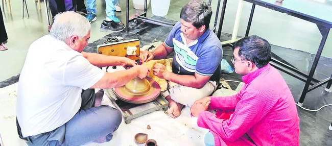 ఛాయాచిత్రకళలో  వాస్తవాన్వేషణ