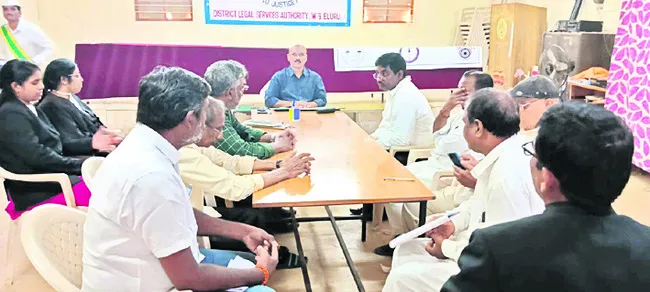 కేసుల పరిష్కారానికి కృషి 