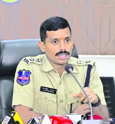 హోలీ వేళ అల్లర్లను ఊపేక్షించం