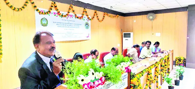 టెక్నాలజీతో మార్పులు అనివార్యం