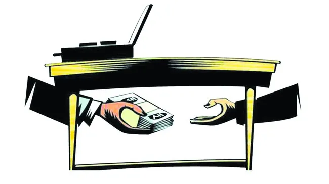 పైసలిస్తేనే పనులు !