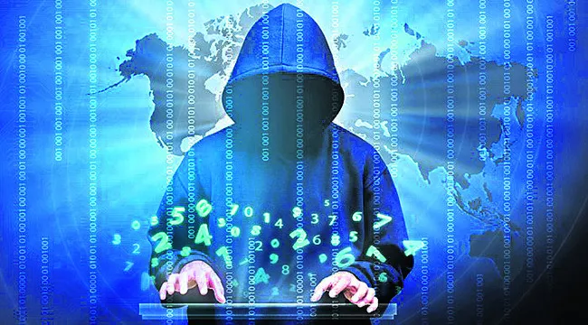 కేసులపేరు చెప్పికాసులు స్వాహా 