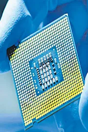 Donald Trump announces TSMC 100 billion dollers investment in the US8