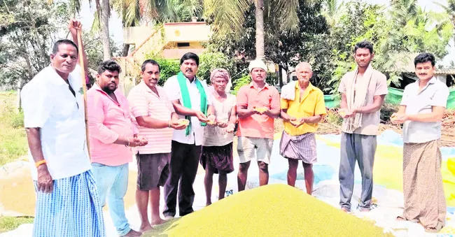 కొనుగోలు కేంద్రాలు ఎక్కడ?
