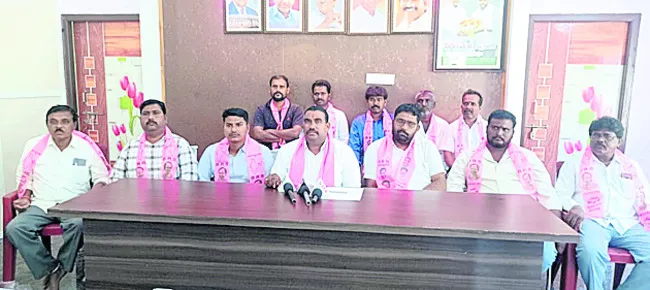 సీఎమ్మార్‌ఎఫ్‌ చెక్కుల అక్రమదందాపై విచారణ చేపట్టాలి
