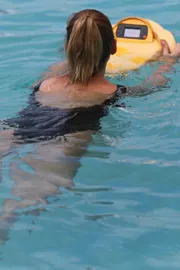 Havospark Sharki Motorized Kids Swimming Kickboards7
