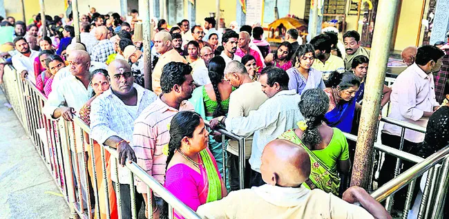 బాలాజీకి రూ.1.88 లక్షల ఆదాయం