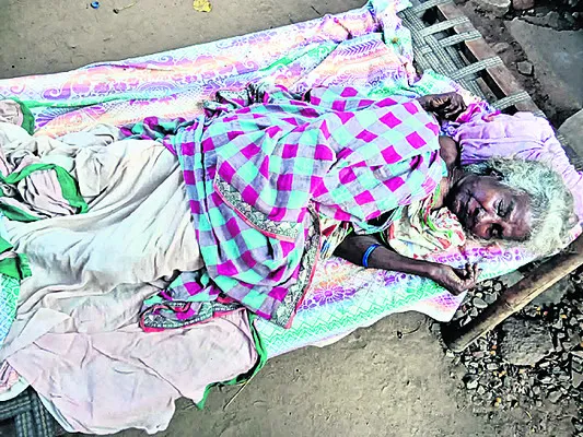అనుమానాస్పద స్థితిలో వృద్ధురాలి మృతి