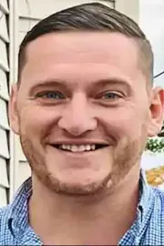 US Green Card Holder Fabian Schmidt was Detained by Immigration Officials5