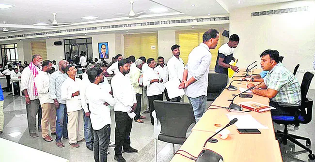 ప్రజా‘వాణి’ వినండి