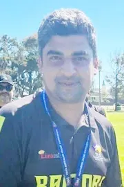 Pakistan Origin Cricketer Collapses On Field While Playing Dies: Report1