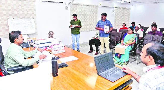 ఆధార్కార్డుల నవీకరణ పటిష్టంగా నిర్వహించాలి