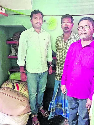850కిలోల రేషన్ బియ్యం పట్టివేత