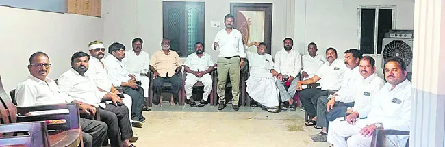 ‘ఫ్యూచర్’లో విలీనానికి ఉద్యమిస్తాం