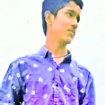 గుండెపోటుతో టెన్త్‌ విద్యార్థి మృతి