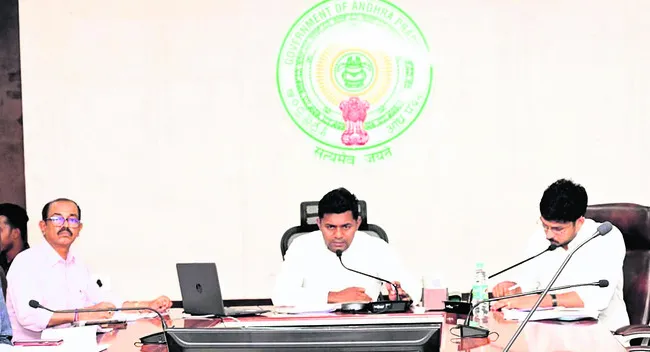 పూర్తయిన పనులను ఉగాది రోజున ప్రారంభించాలి