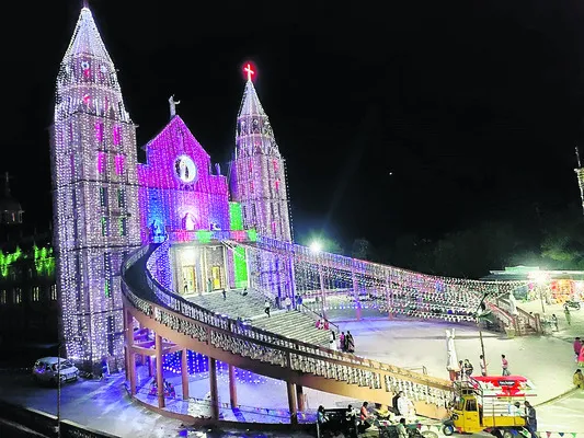 మతాతీతంగా మాతకు ఆరాధన 
