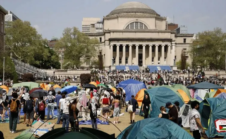 Under Threat from Donald Trump Columbia University Agrees to Policy Changes12