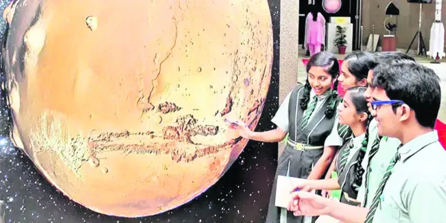 యువిక