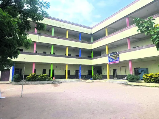 కలగానే బీసీ గురుకుల సొంత భవనాలు!